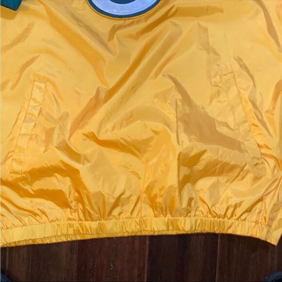 NFL Greenbay Pullover    - Picture 4 of 6
